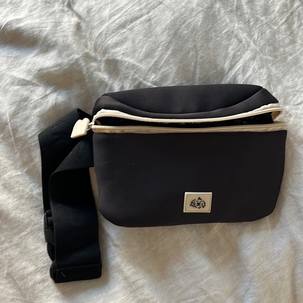 Bocces bakery belt bag, never used